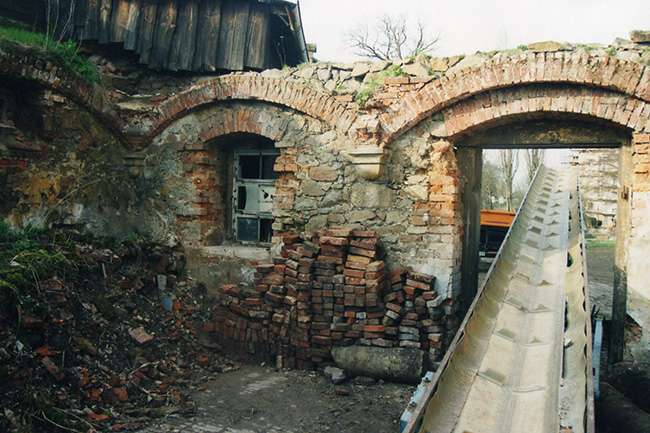 Umbau des ehemaliges Remisehaus zum Vereinshaus